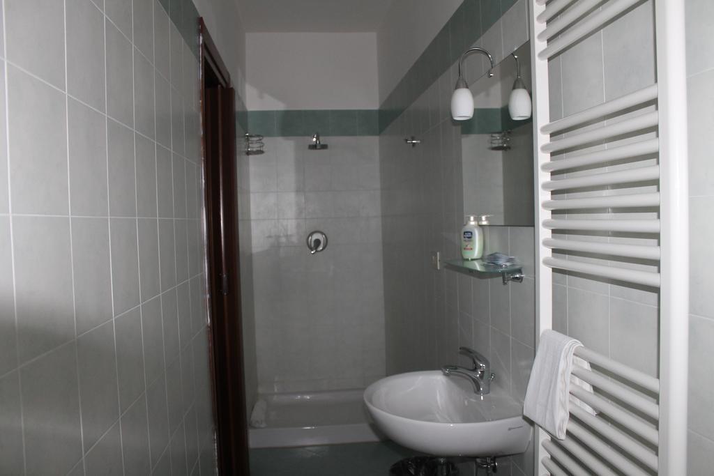 Hotel Terranova Пиза Стая снимка