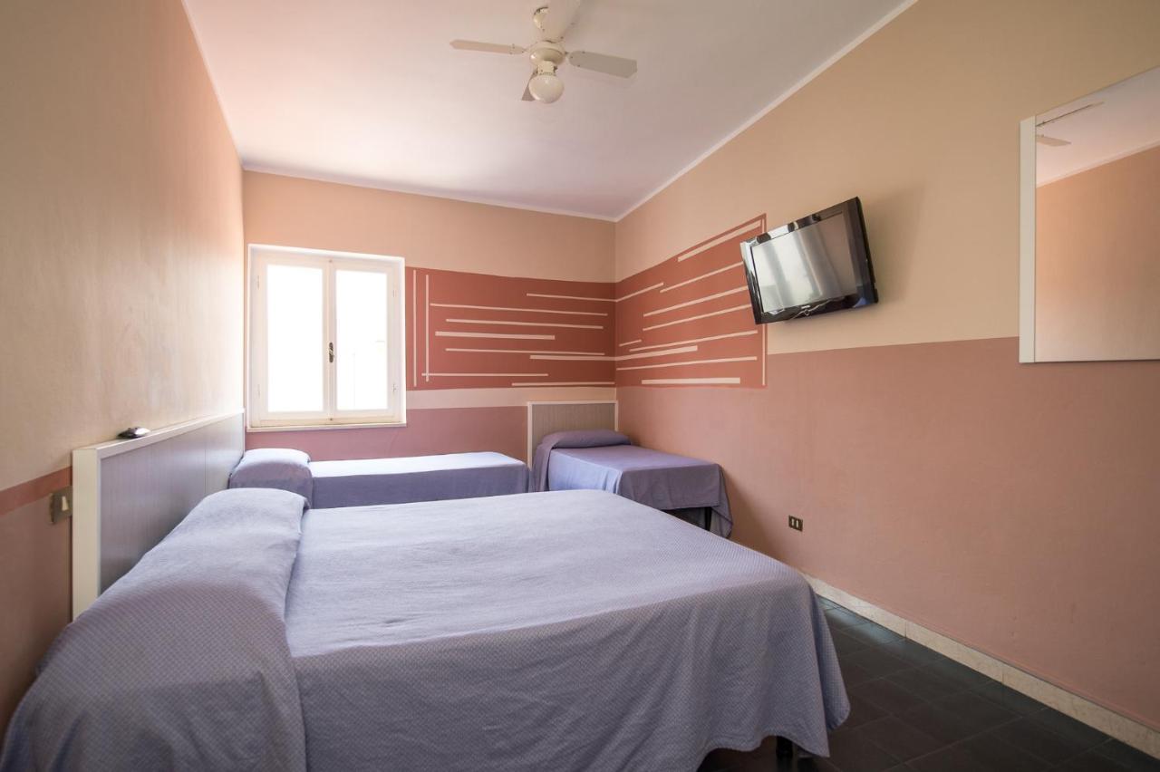 Hotel Terranova Пиза Екстериор снимка